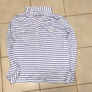 Barely worn vineyard vines top